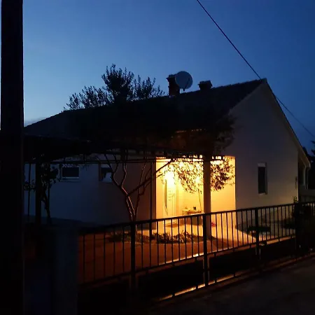 Kuca Za Odmor Kraj 32 *